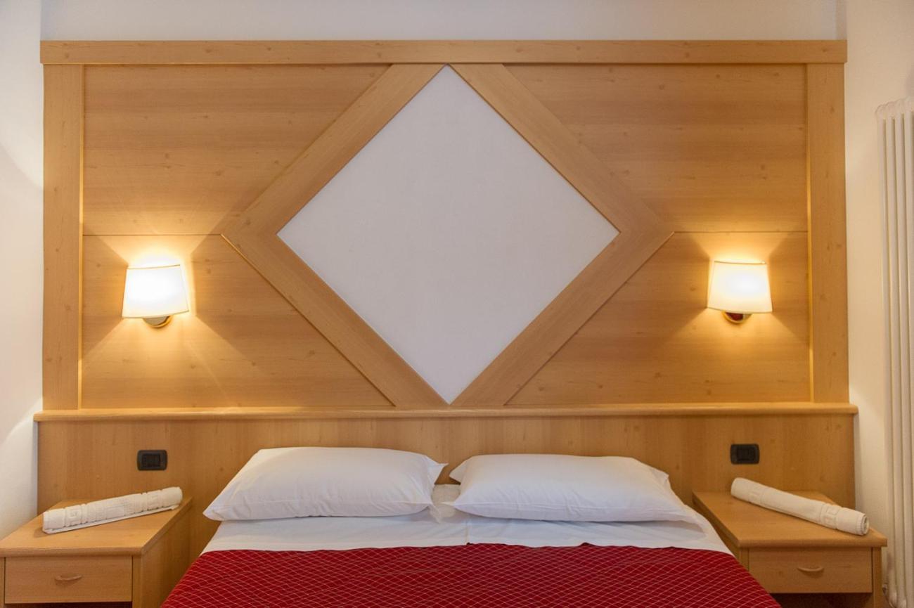 Hotel Italia Castello-Molina di Fiemme Dış mekan fotoğraf